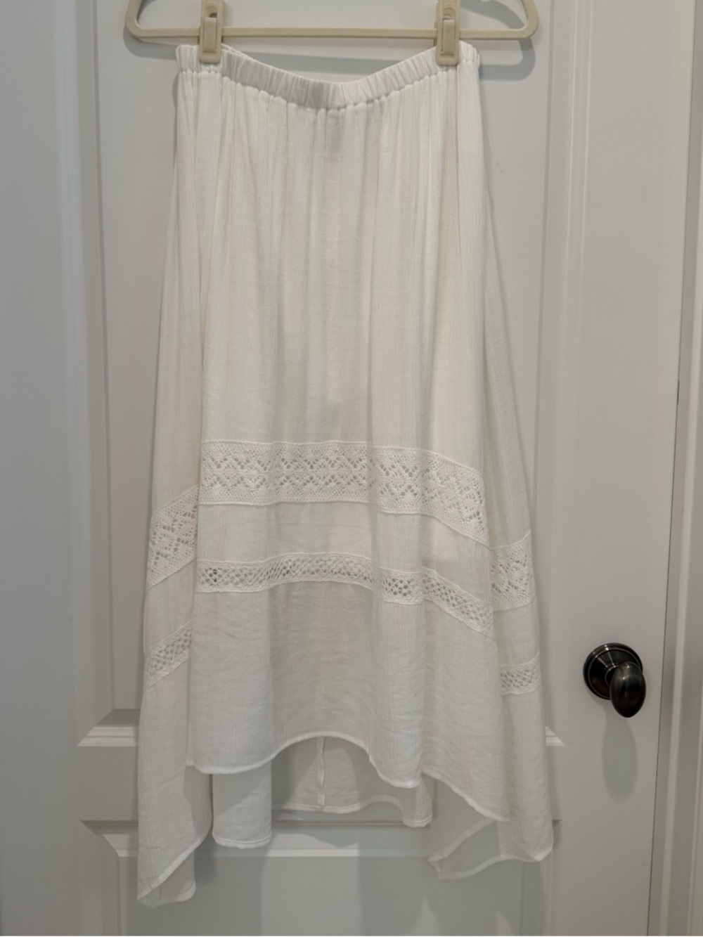 White High-Low Lace-Trim Skirt - Women. NWOT